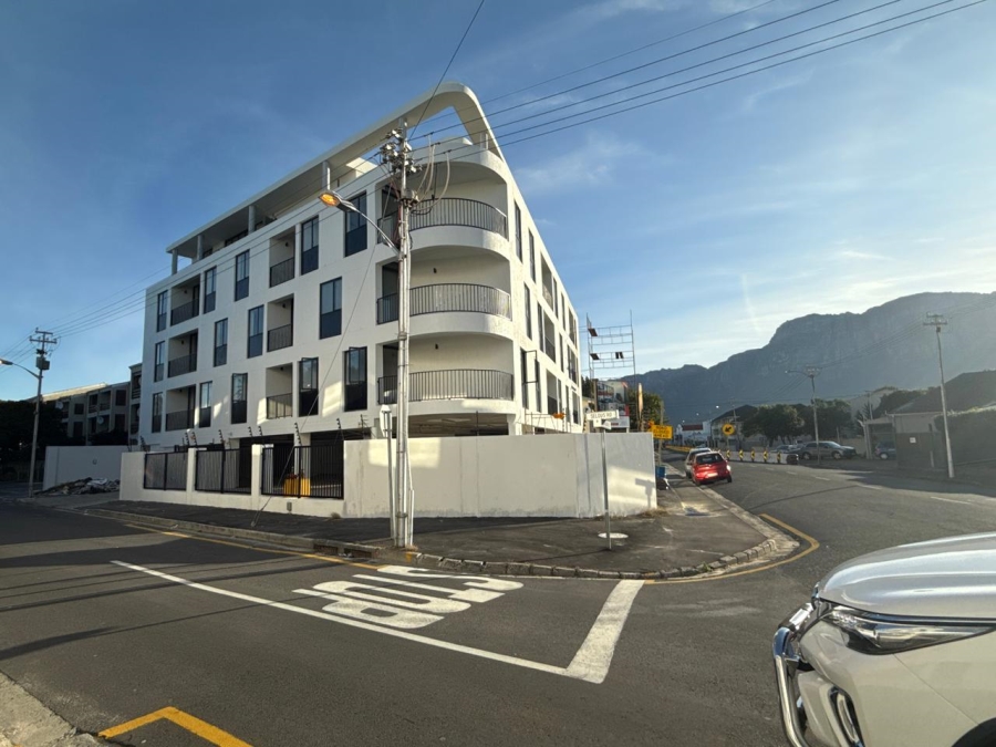 2 Bedroom Property for Sale in Claremont Western Cape